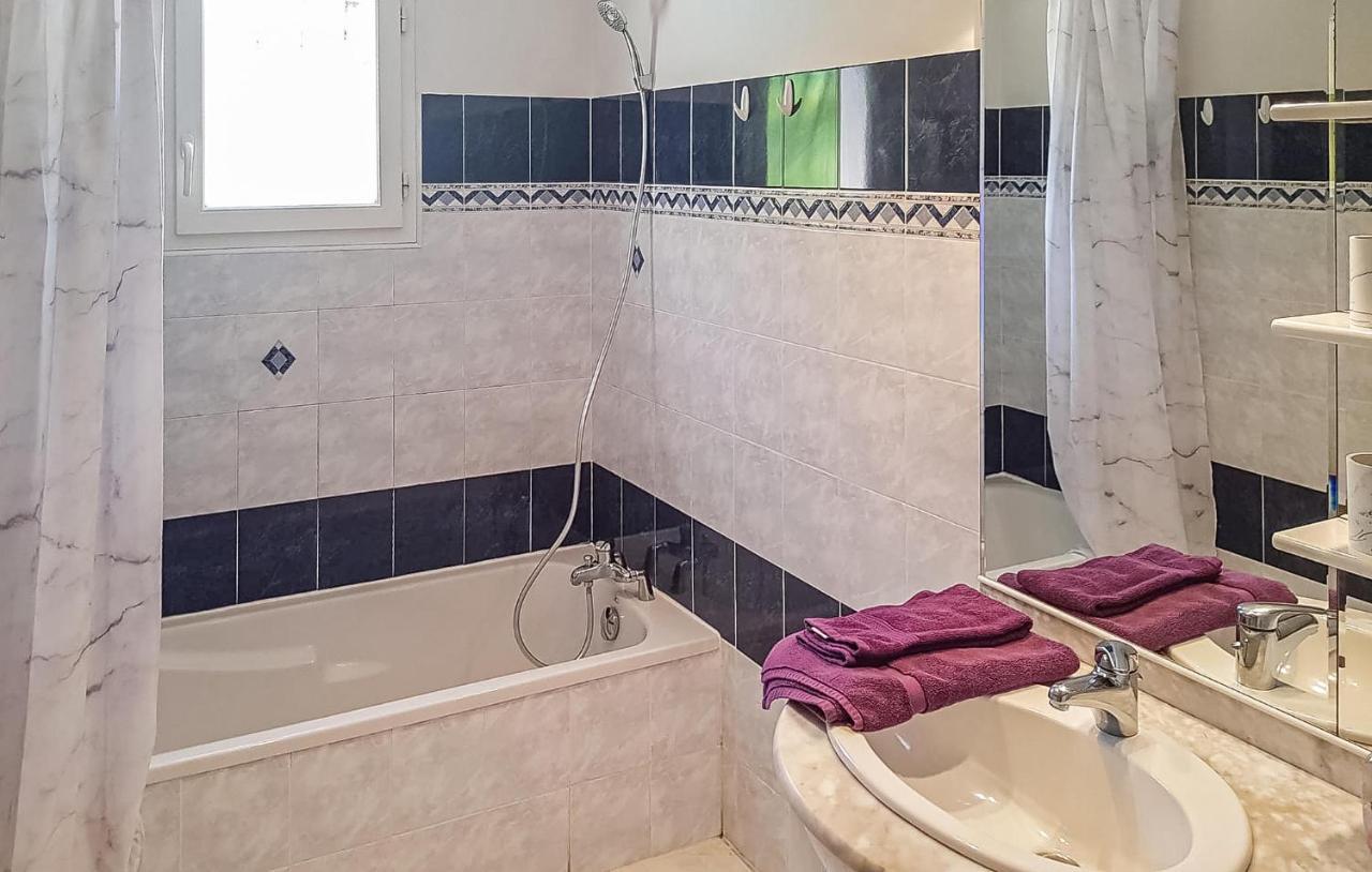 Stunning Home In Salles Daude With Wifi Екстер'єр фото